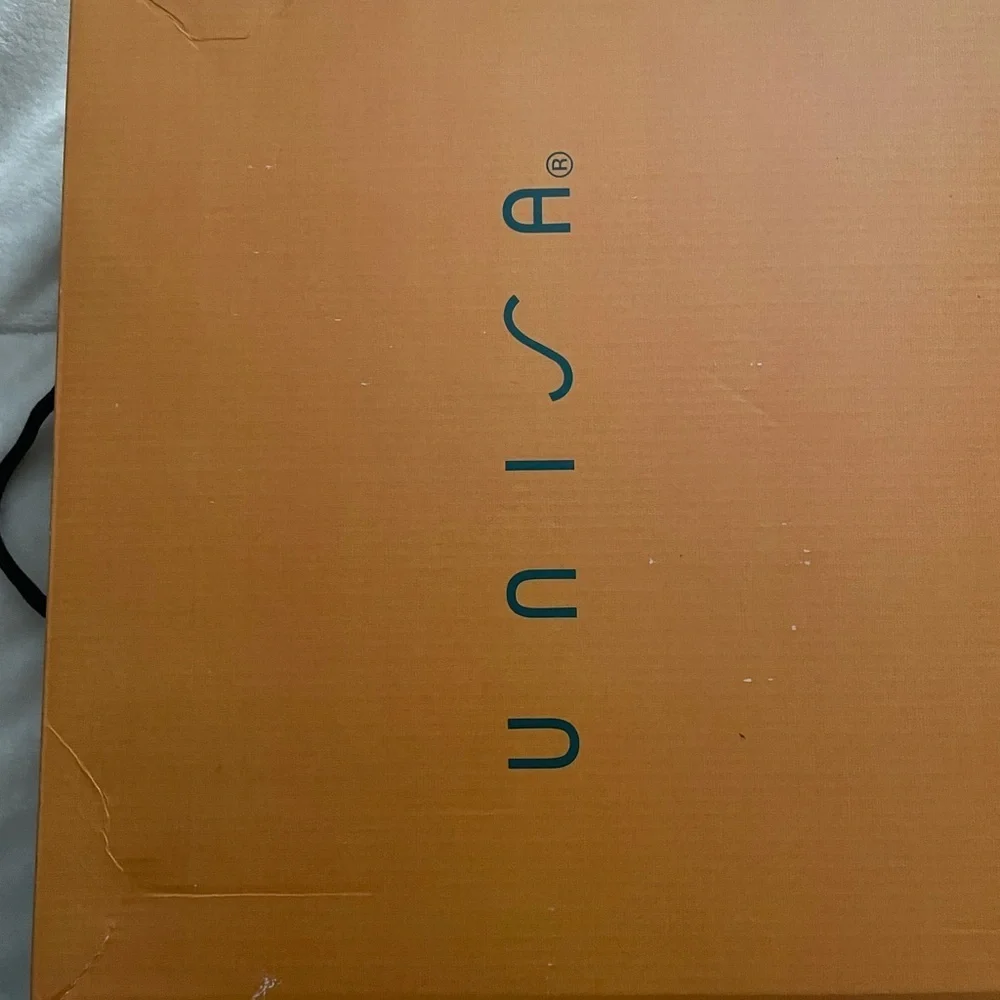 NEW Unisa Women’s Dark Brown Over-the-Knee Boots New with Box Size 7.5 M